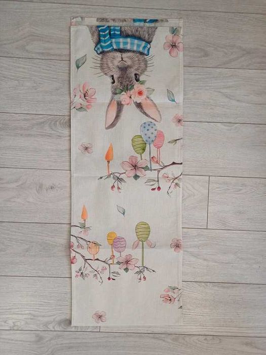 Wielkanocny bieżnik z królikiem, 33x180cm