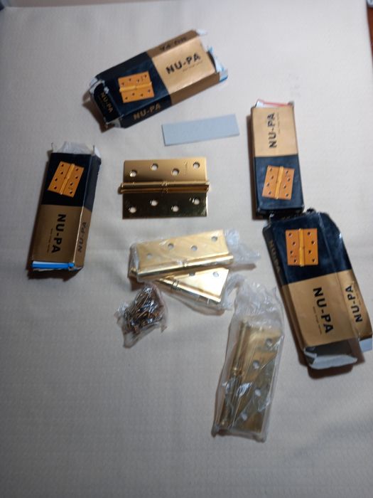 Дверные петли съёмные.