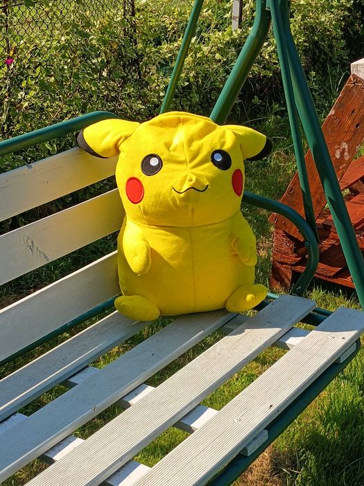 Pluszowy duży Pikachu
