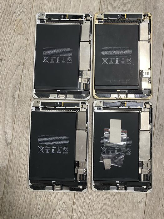 iPad mini 4 лот запчастини