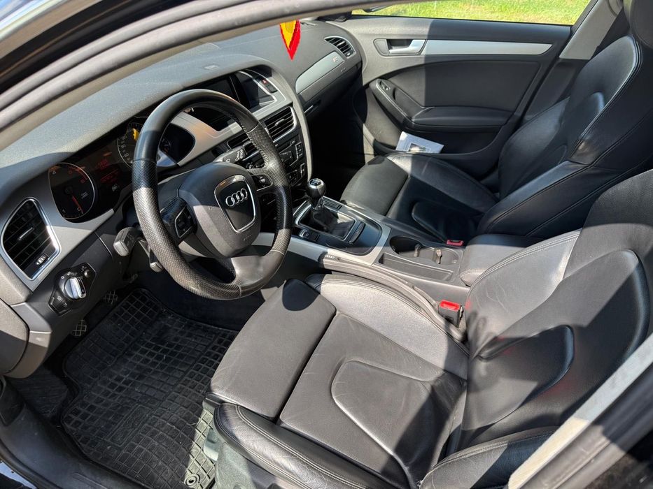 Audi a4 b8 2010r