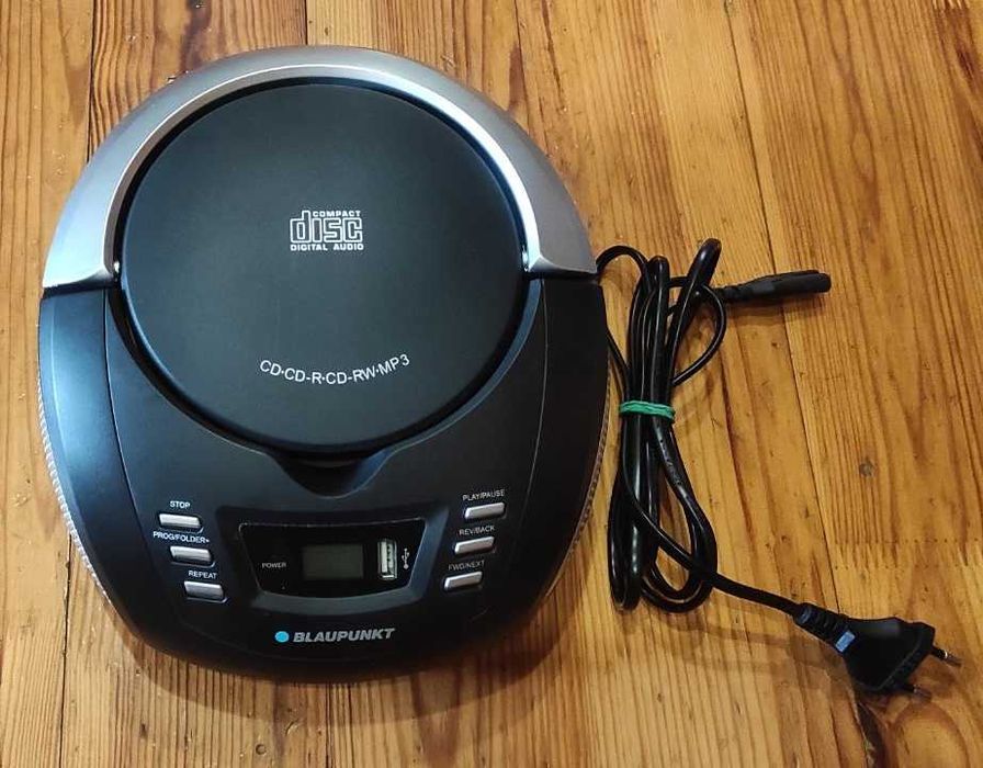 Музыкальный центр музичний центр Blaupunkt rcd 204bk  CD, USB, MP3