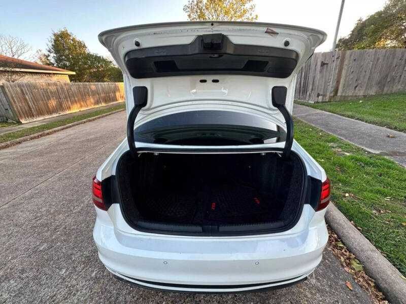 2017 Volkswagen Jetta