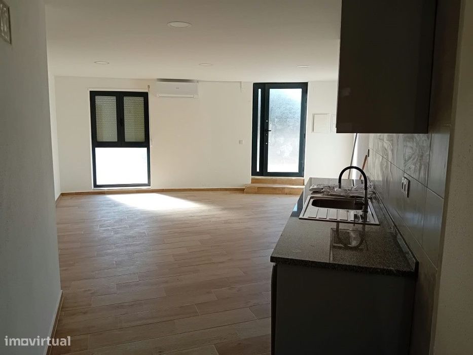 Apartamento T2 Para Arrendamento | Rés-Do-Chão | Ar Condicionado | ...