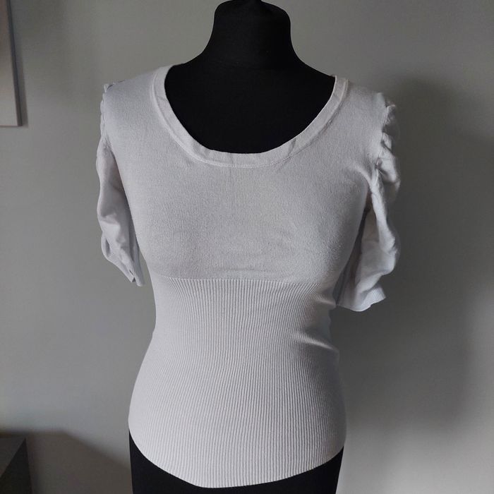 Bluzeczka damska z bufiastymi rękawami, S