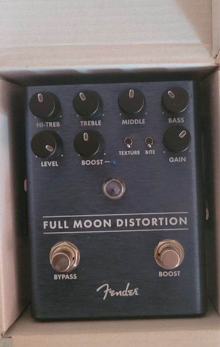 Педаль fender fullmoon distortion