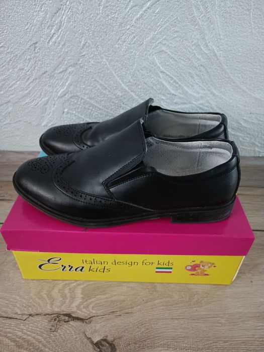 Продам туфлі хлопчику