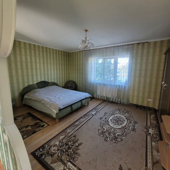 Оренда частини будинку в центрі міста