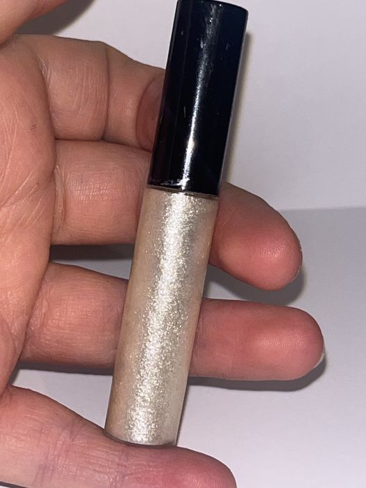 Eyeliner srebrny błyszczący iskierka