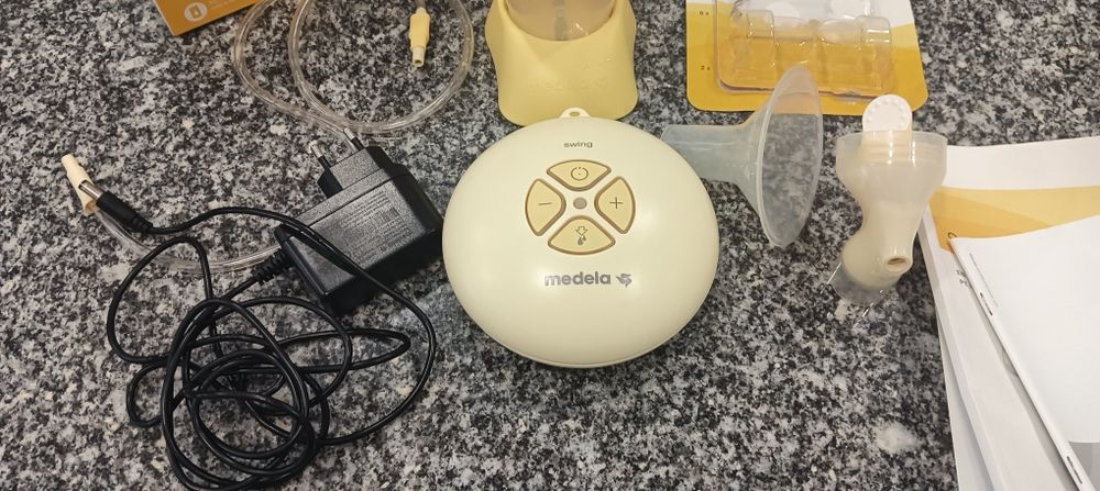 Máquina de tirar leite Medela a