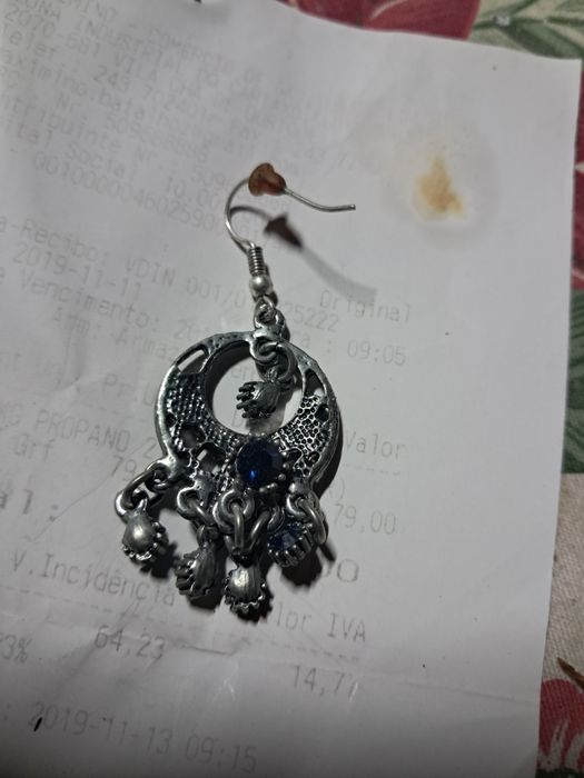 Brincos desemparcerados