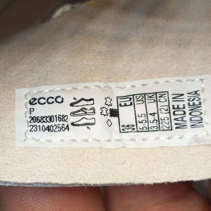 35,36,37. Шкіряні шльопанці Ecco Cozmo W 206833 01682