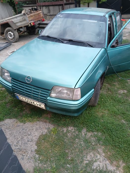 опель кадєт 1986