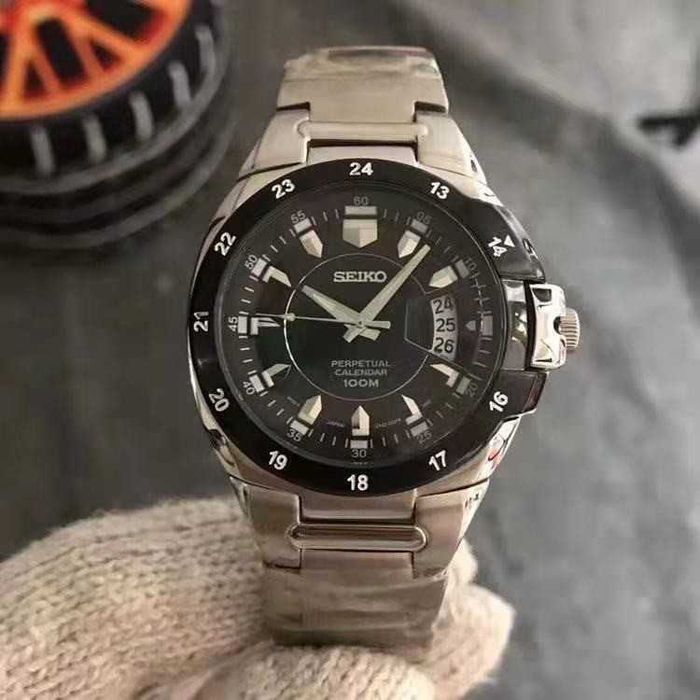 Годинник автоматичний Seiko Perpetual Calendar 100M men's wristwatch