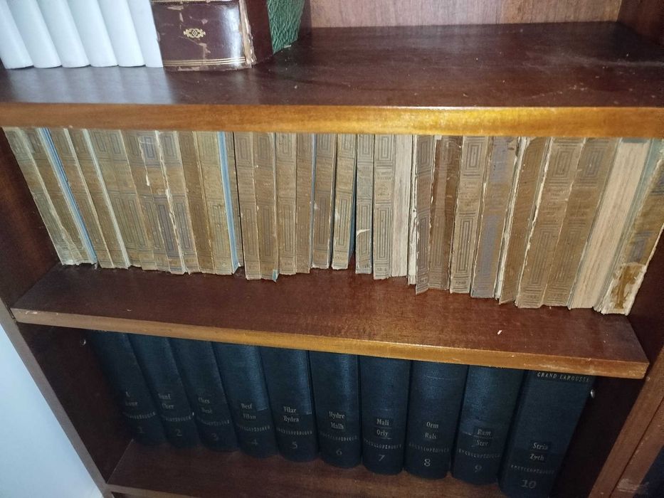 Vendo livros variados 7