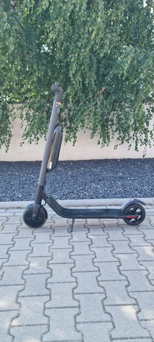 Hulajnoga elektryczna segway ninebot Es
