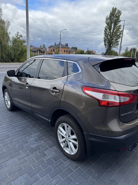 Nissan qashqai.