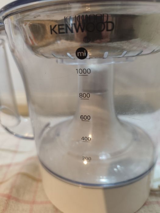 Máquina de fazer sumos Kenood, para 1 L
