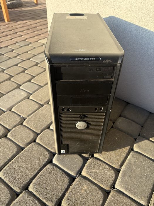 Komputer stacjonarny Dell/ Klasyk