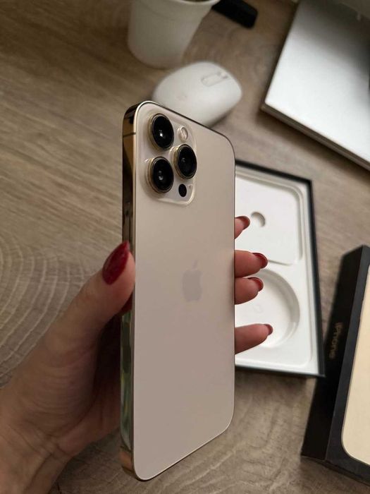 iPhone 13 Pro Max 256GB (gold)