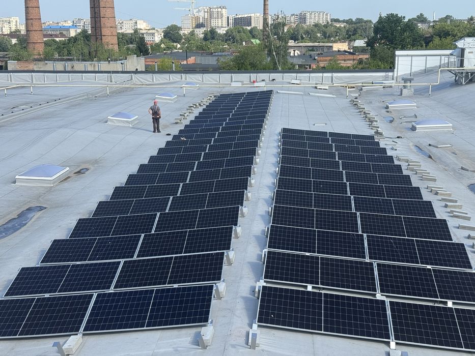 Монтаж інверторів, та підключення АКБ