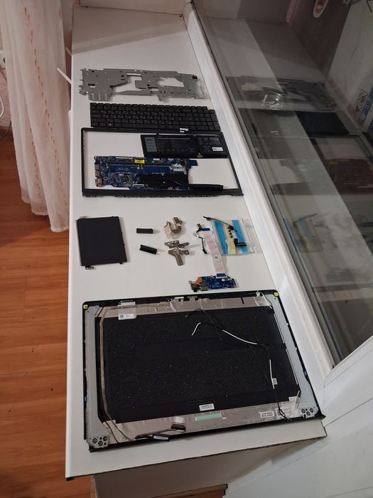 Dell Inspiron 3511 разборка остатки