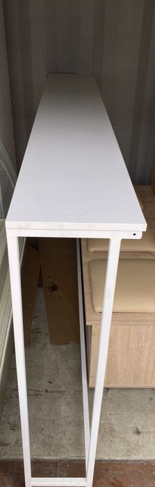 Барна стійка и барні стільці металеві для кафе