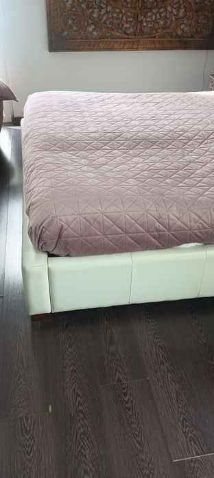 Cama casal com colchão