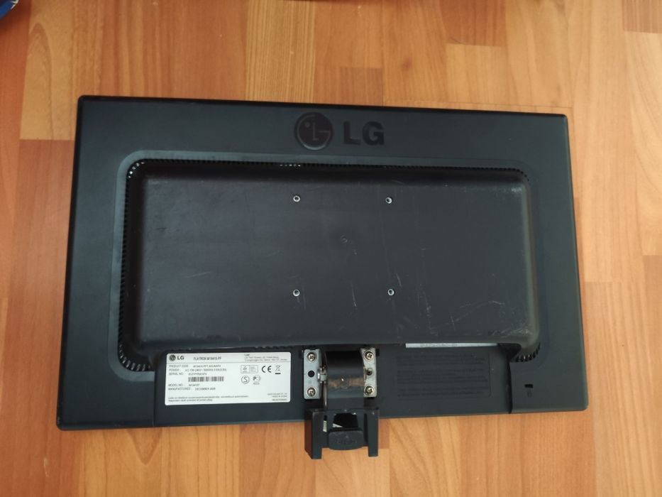 Monitor LG flatron