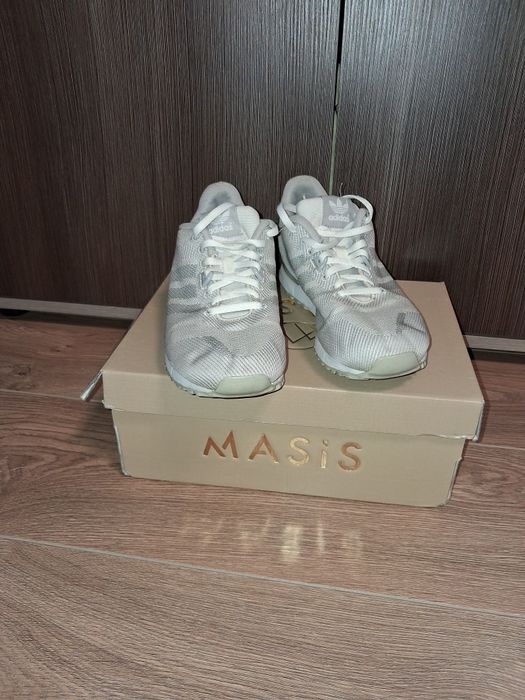 Кросівки Adidas жіночі