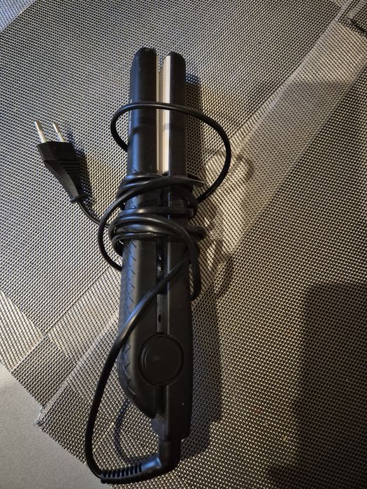 Випрямляч для волосся