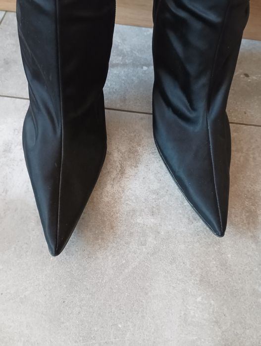 Kozaki z kryształkami na szpilce rozmiar 40