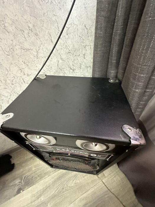 Продам музыкальные колонки с флешкой и AUX