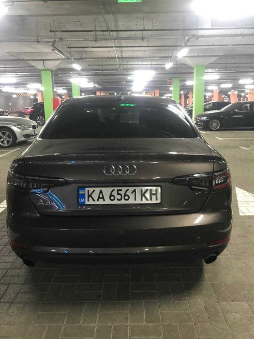 Продаю Audi A4 2016