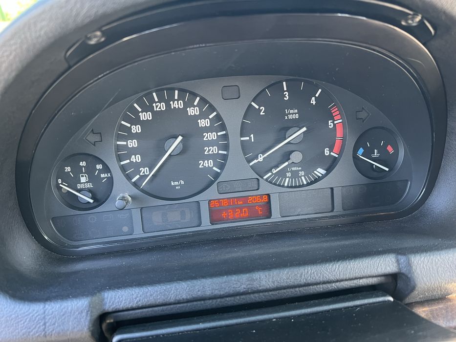 Продам Bmw х5 е53