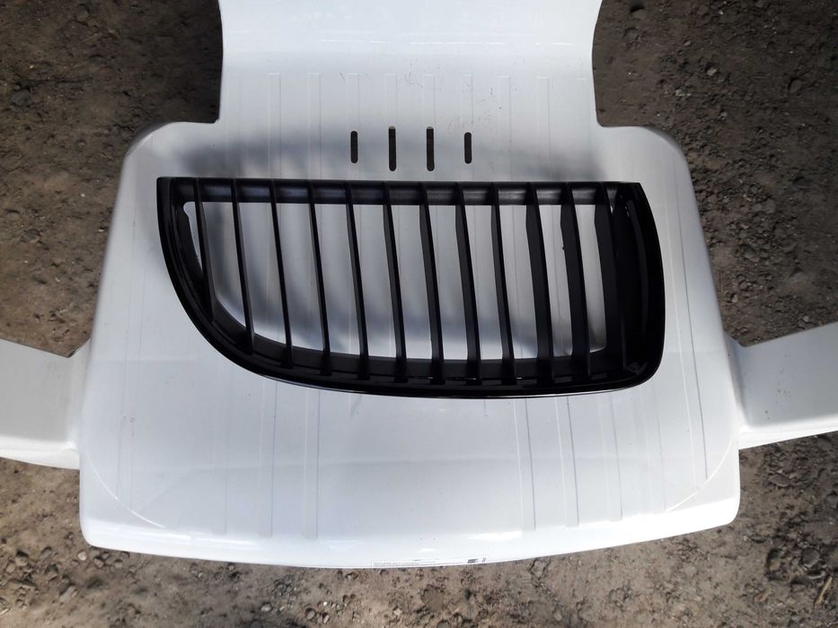 Решётка радиатора правая Bmw 3 E90/93