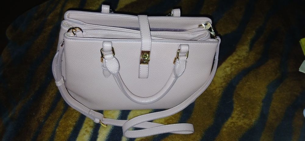 Продам жіночу сумку