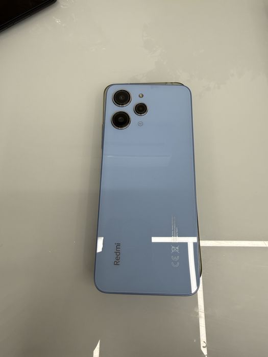 Redmi 12 sky blue 4/128gb
