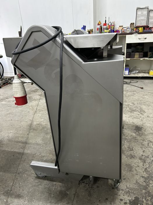 Membrane SkinnerМашина для зняття пліви та жилки з мʼяса Towsend 7600