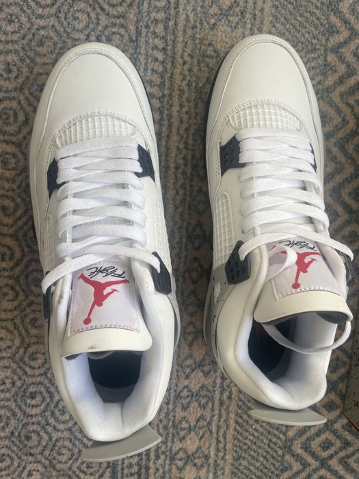 Nike Air Jordan 4 White Cement 2025