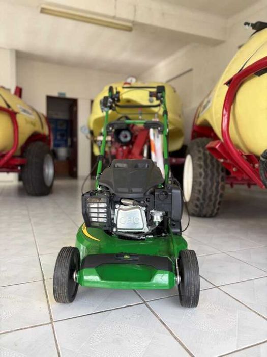 Corta Relvas John Deere R47KB