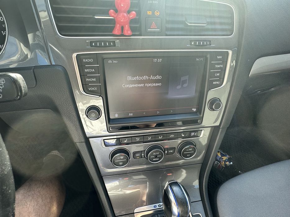 Volkswagen e-Golf 2015