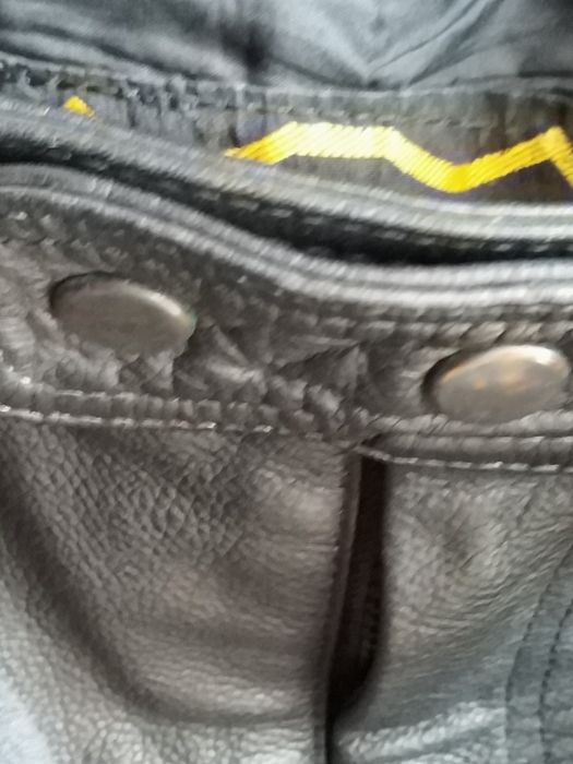 Чоловічий шкіряний комплект (для байкерів) в хорошому стані.