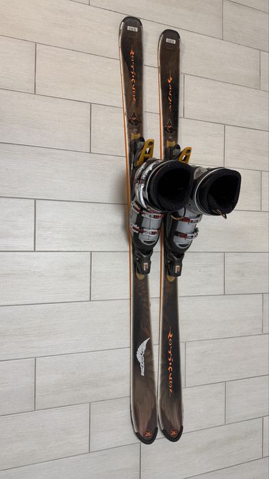 Продам комплект гірських лиж з ботинками ROSSIGNOL