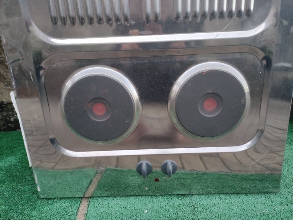 Banca cozinha com fogão elétrico