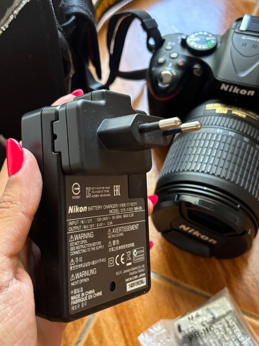 Nikon D5200 + 18-105mm| 7000 disparos |