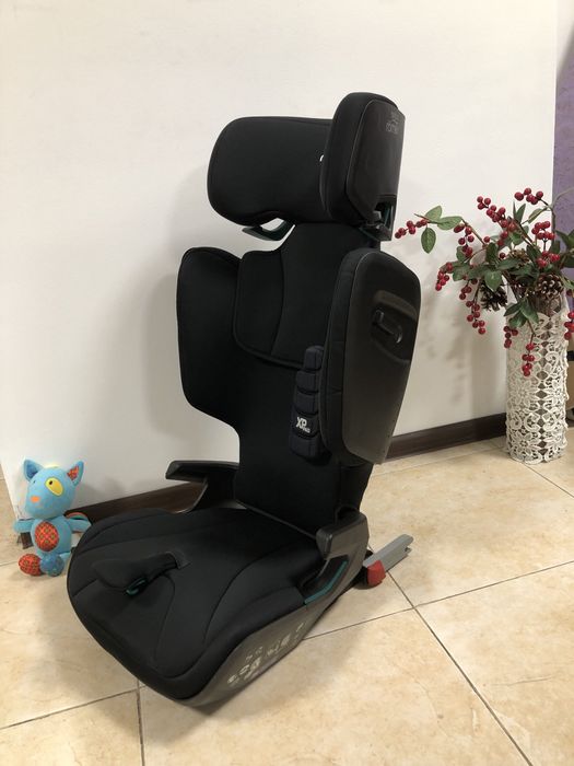Автокрісло BRITAX ROMER KIDFIX I-Size  Група 2/3 (15-36кг) бустер
