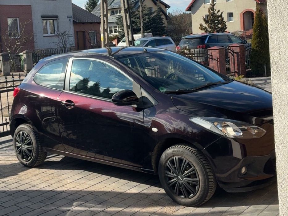 Mazda 2 Mazda 2 | 2009 | 1.3 Benzyna | Full Wy | Alufelgi | Dwa komplety kół |