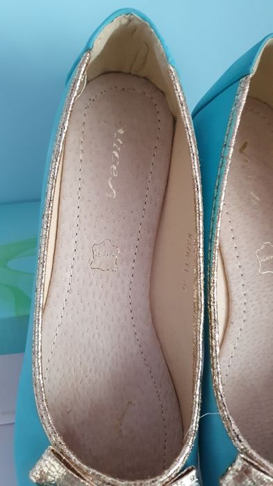 Baleriny nowe w kolorze blue z ozdobami rozmiar 37 / wkładka 23.2 cm