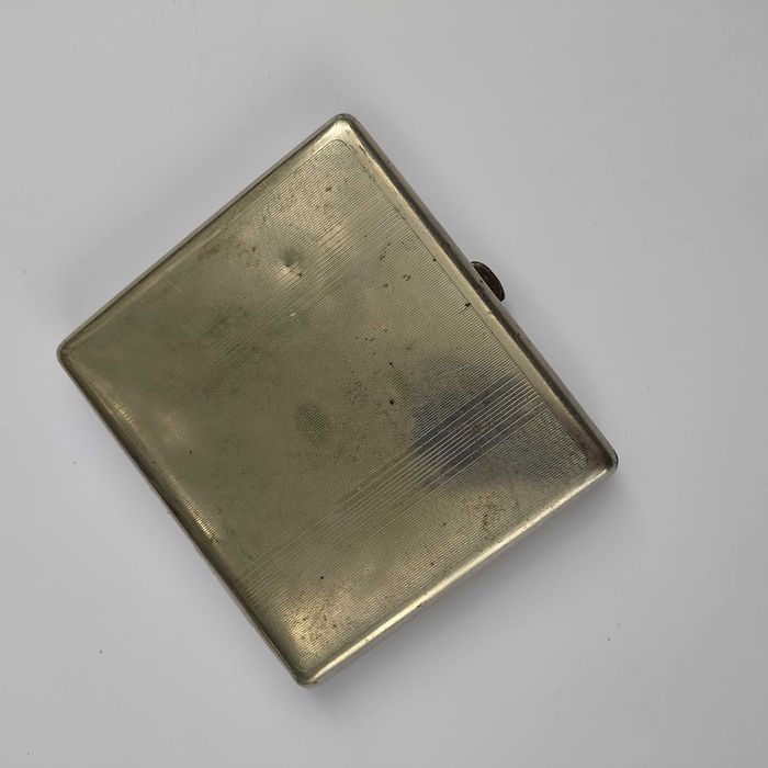 Angielska papierośnica 70 lata